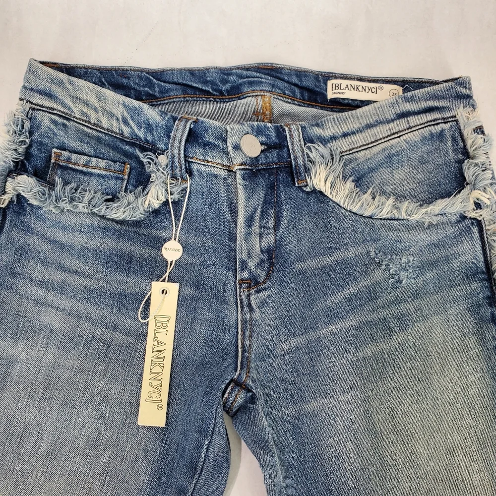 NWT Blank NYC Frayed Skinny Jeans Raw Hem Fray for Days Size 25 Boho - Picture 11 of 14